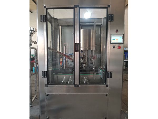 全自動4頭（tóu）鋁蓋封口（kǒu）機